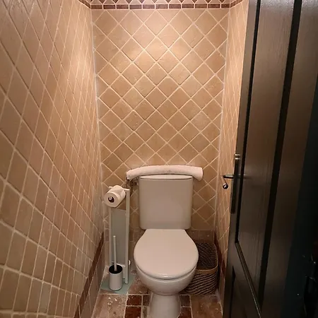 Romana לינה וארוחת בוקר