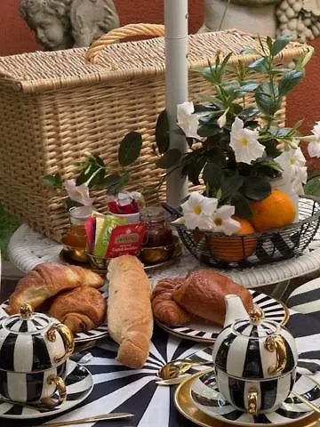 ベッド・アンド・ブレックファスト Romana 4*