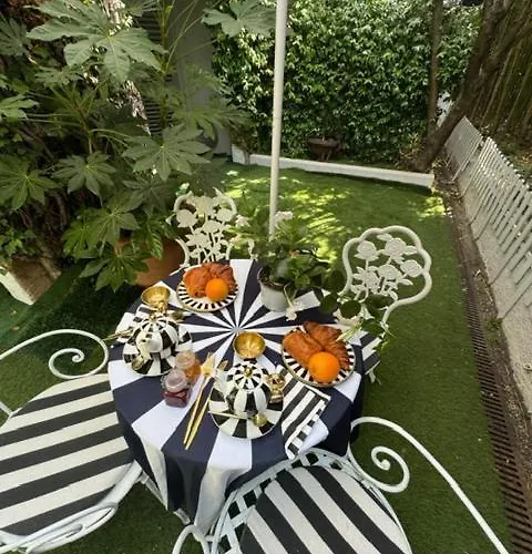 Romana ベッド・アンド・ブレックファスト サントロペ